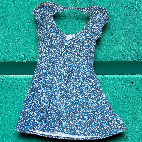 American Eagle Outfitters Cotton Stretch Floral Skater Dress Size Small - Picture 4 of 9
